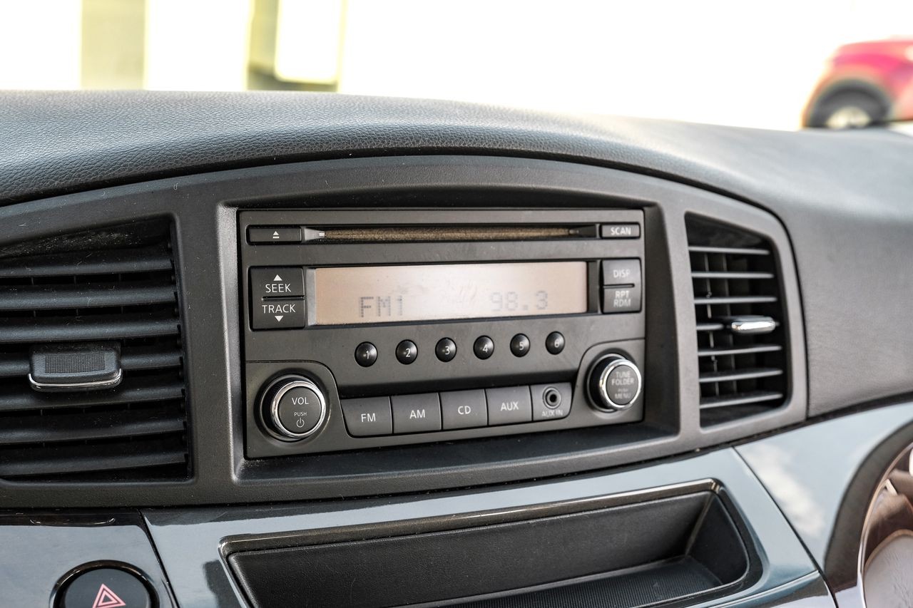 Nissan Quest Vehicle Main Gallery Image 27