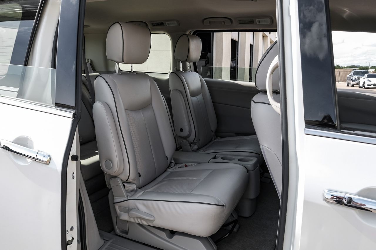 Nissan Quest Vehicle Main Gallery Image 33