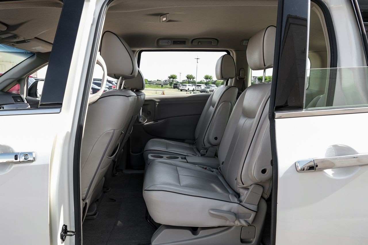 Nissan Quest Vehicle Main Gallery Image 37