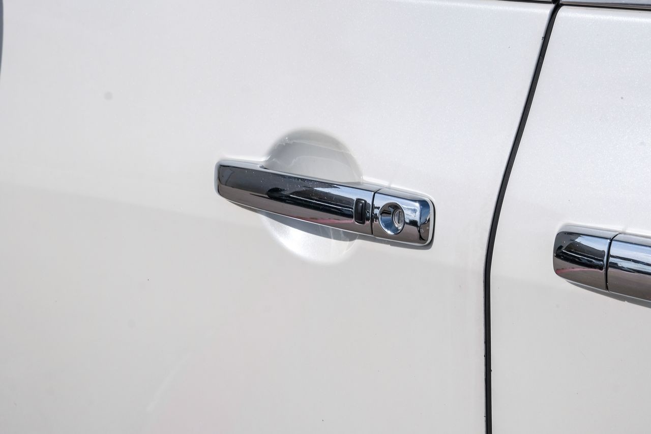 Nissan Quest Vehicle Main Gallery Image 39