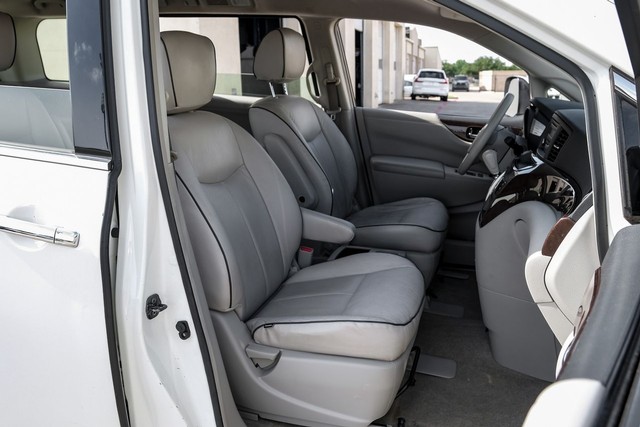 Nissan Quest Vehicle Main Gallery Image 31
