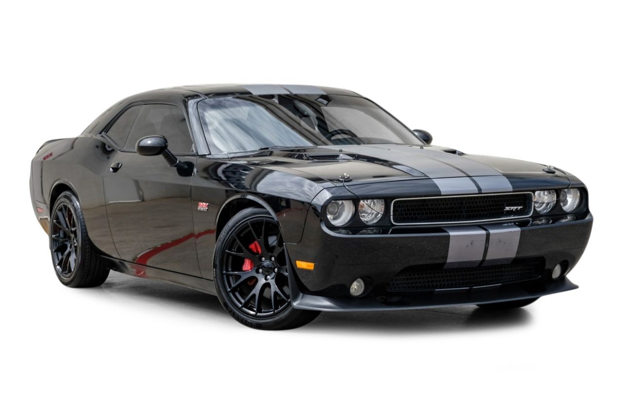 Dodge Challenger Vehicle Main Gallery Image 07