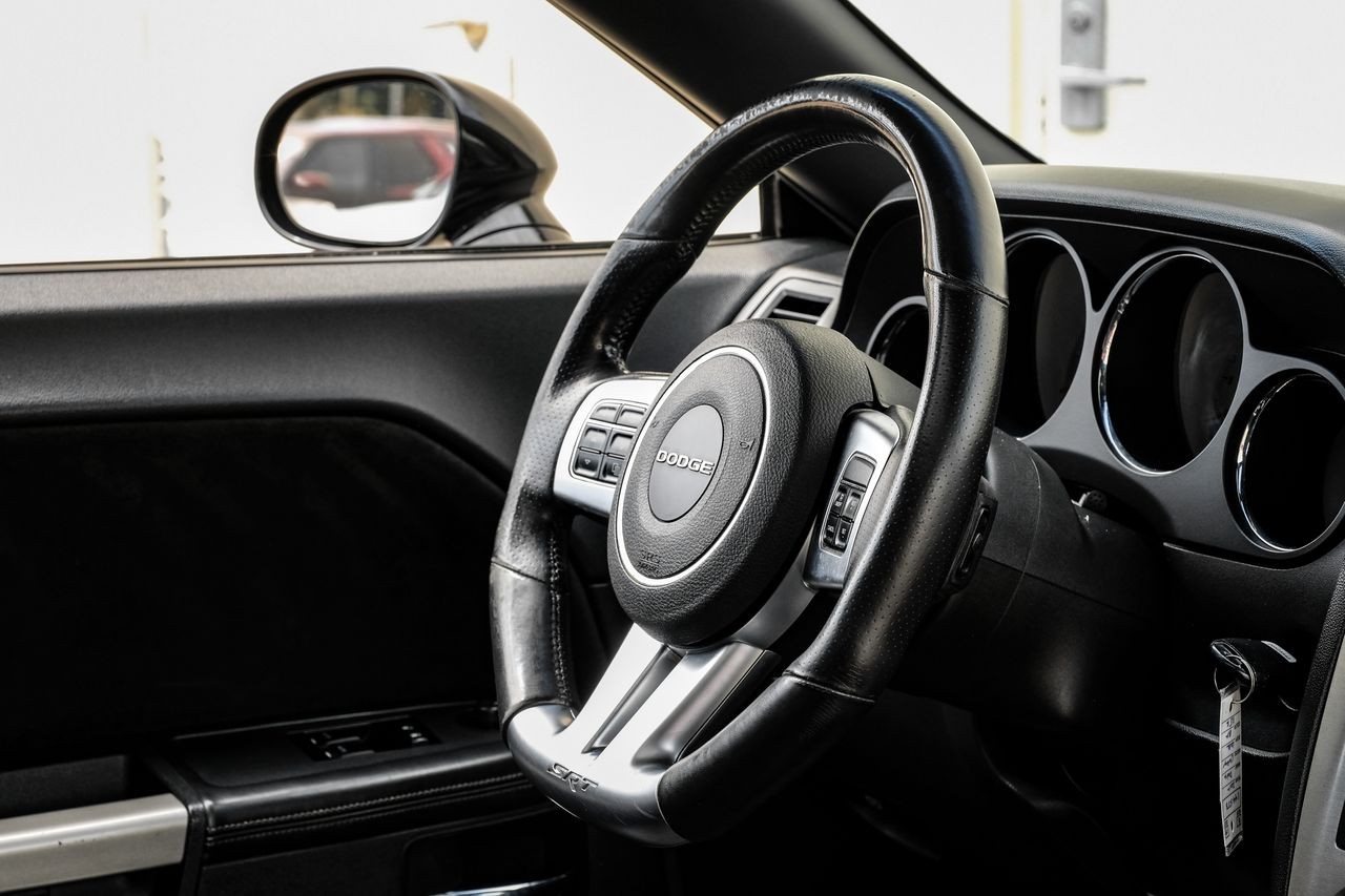 Dodge Challenger Vehicle Main Gallery Image 13