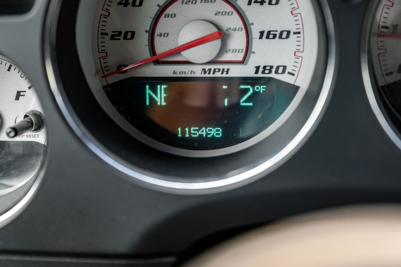 Dodge Challenger Vehicle Main Gallery Image 15