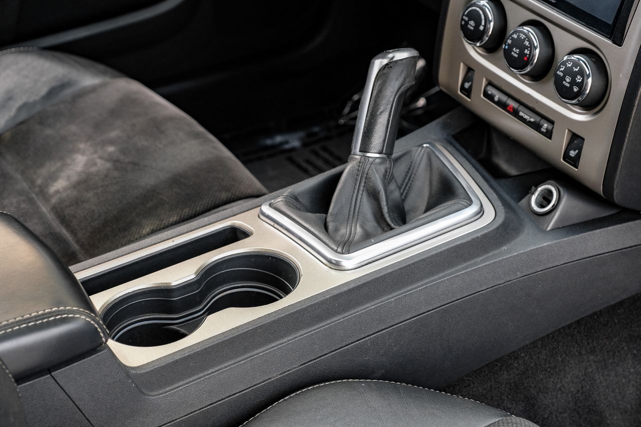 Dodge Challenger Vehicle Main Gallery Image 16