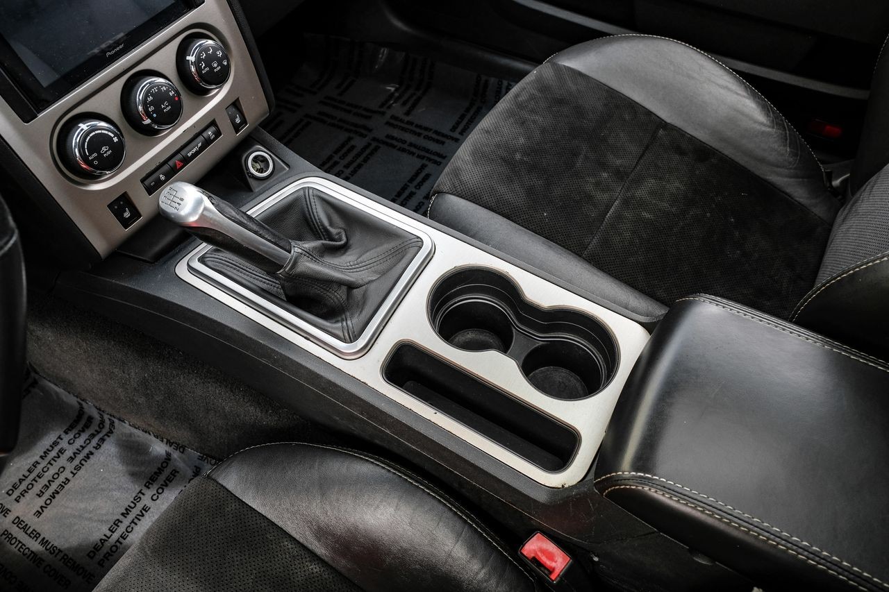 Dodge Challenger Vehicle Main Gallery Image 17