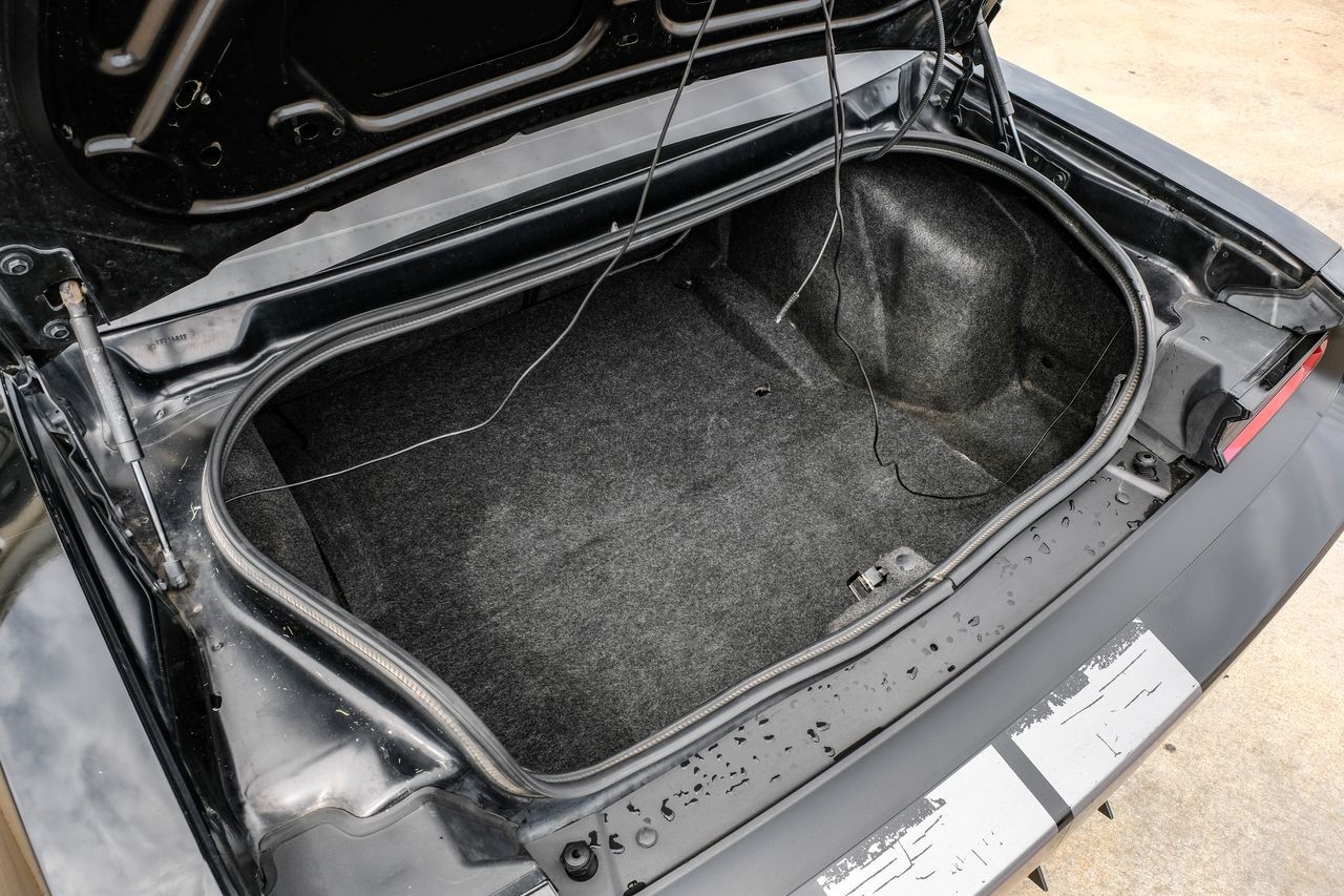 Dodge Challenger Vehicle Main Gallery Image 33