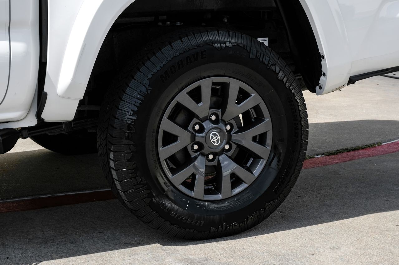 Toyota Tacoma 2WD Vehicle Main Gallery Image 52