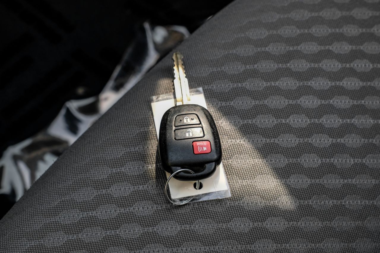 Toyota Tacoma 2WD Vehicle Main Gallery Image 53
