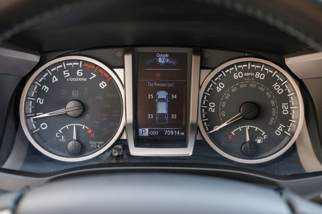 Toyota Tacoma 2WD Vehicle Main Gallery Image 19
