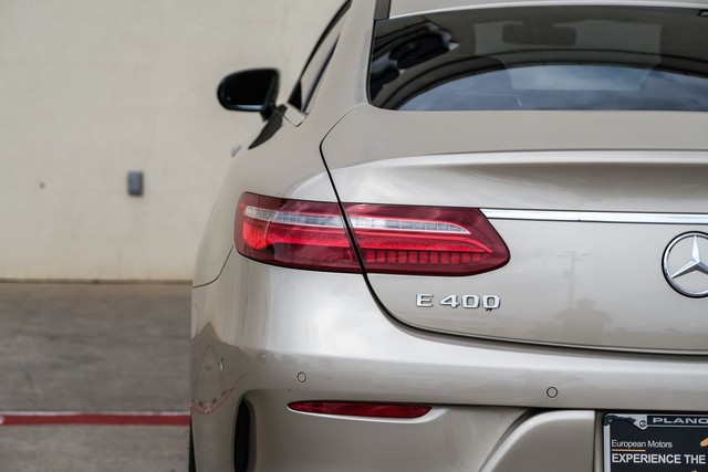Mercedes-Benz E-Class Vehicle Main Gallery Image 40