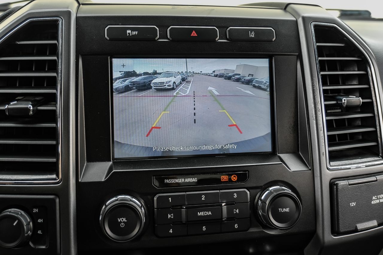 Ford Super Duty F-250 SRW Vehicle Main Gallery Image 20