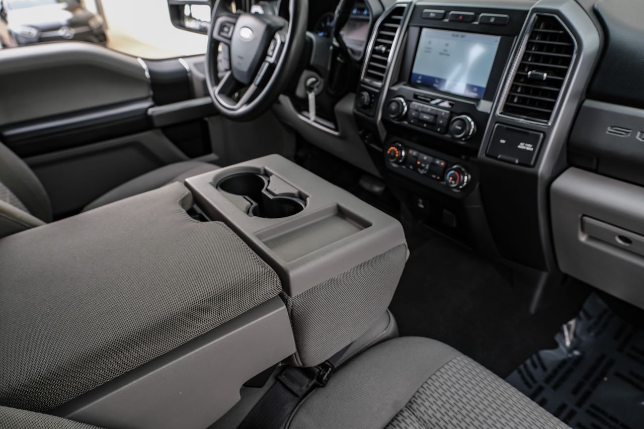 Ford Super Duty F-250 SRW Vehicle Main Gallery Image 21