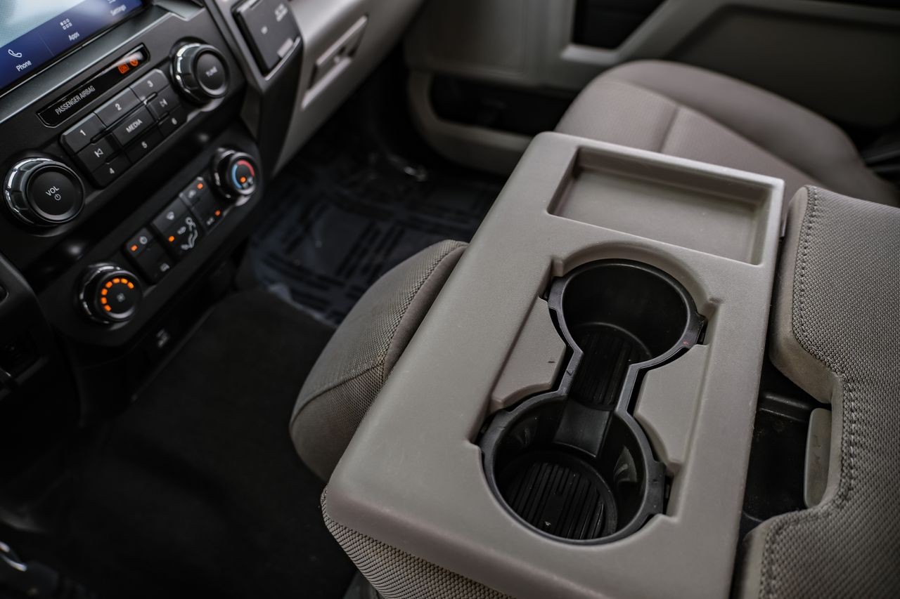 Ford Super Duty F-250 SRW Vehicle Main Gallery Image 22