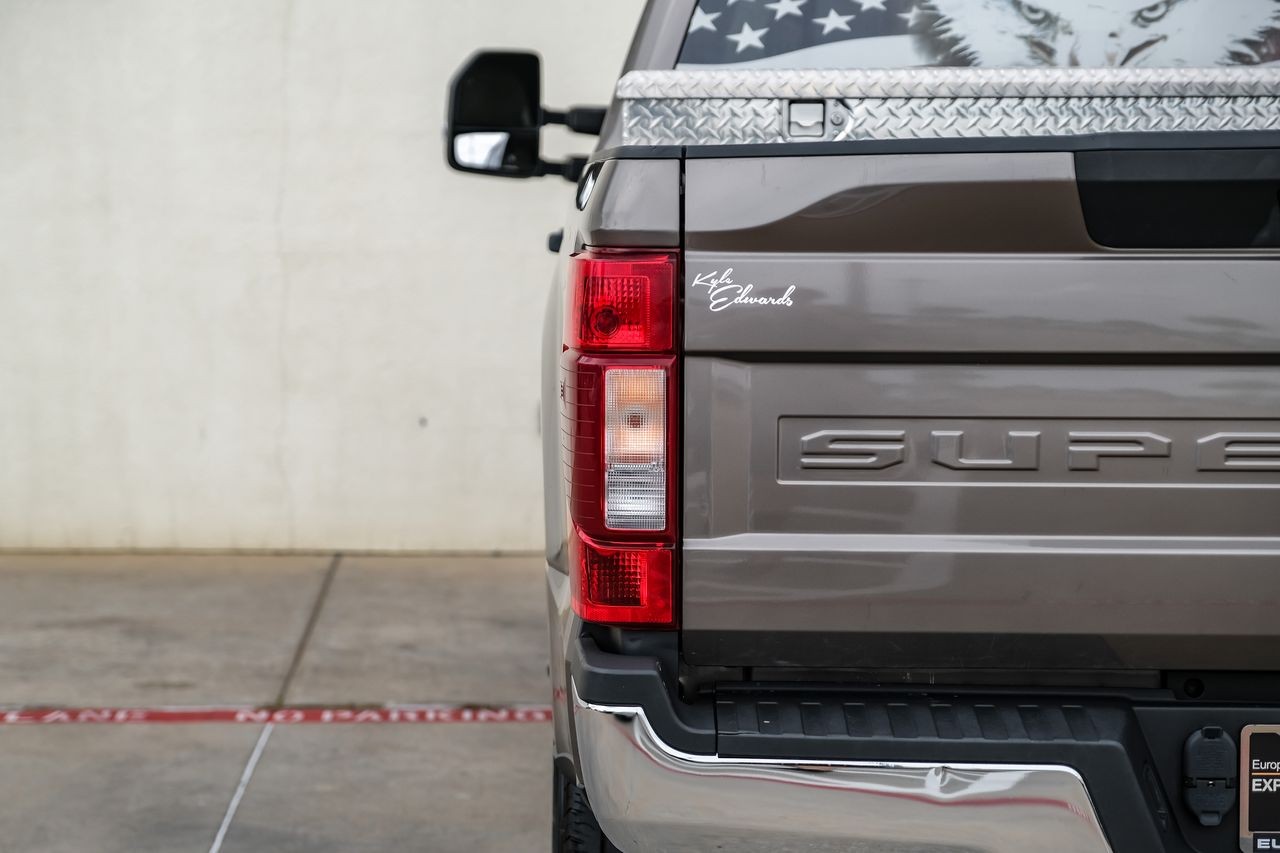 Ford Super Duty F-250 SRW Vehicle Main Gallery Image 45