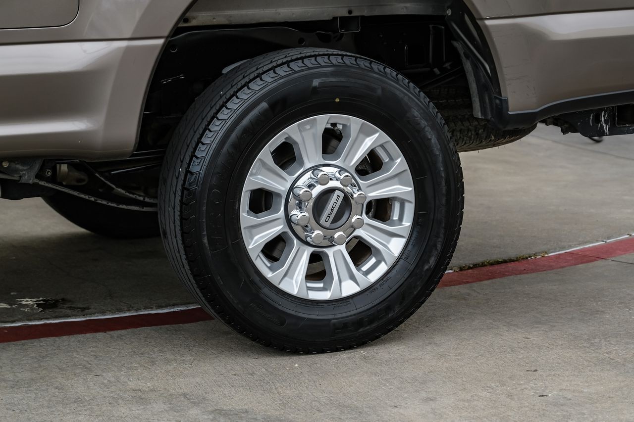 Ford Super Duty F-250 SRW Vehicle Main Gallery Image 55