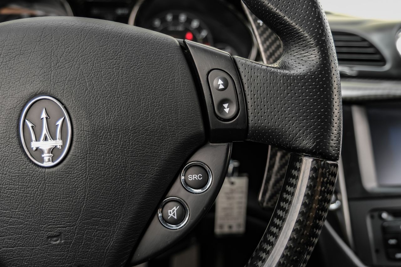 Maserati GranTurismo Vehicle Main Gallery Image 16