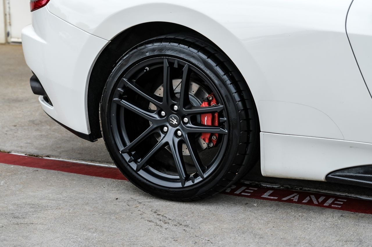 Maserati GranTurismo Vehicle Main Gallery Image 51