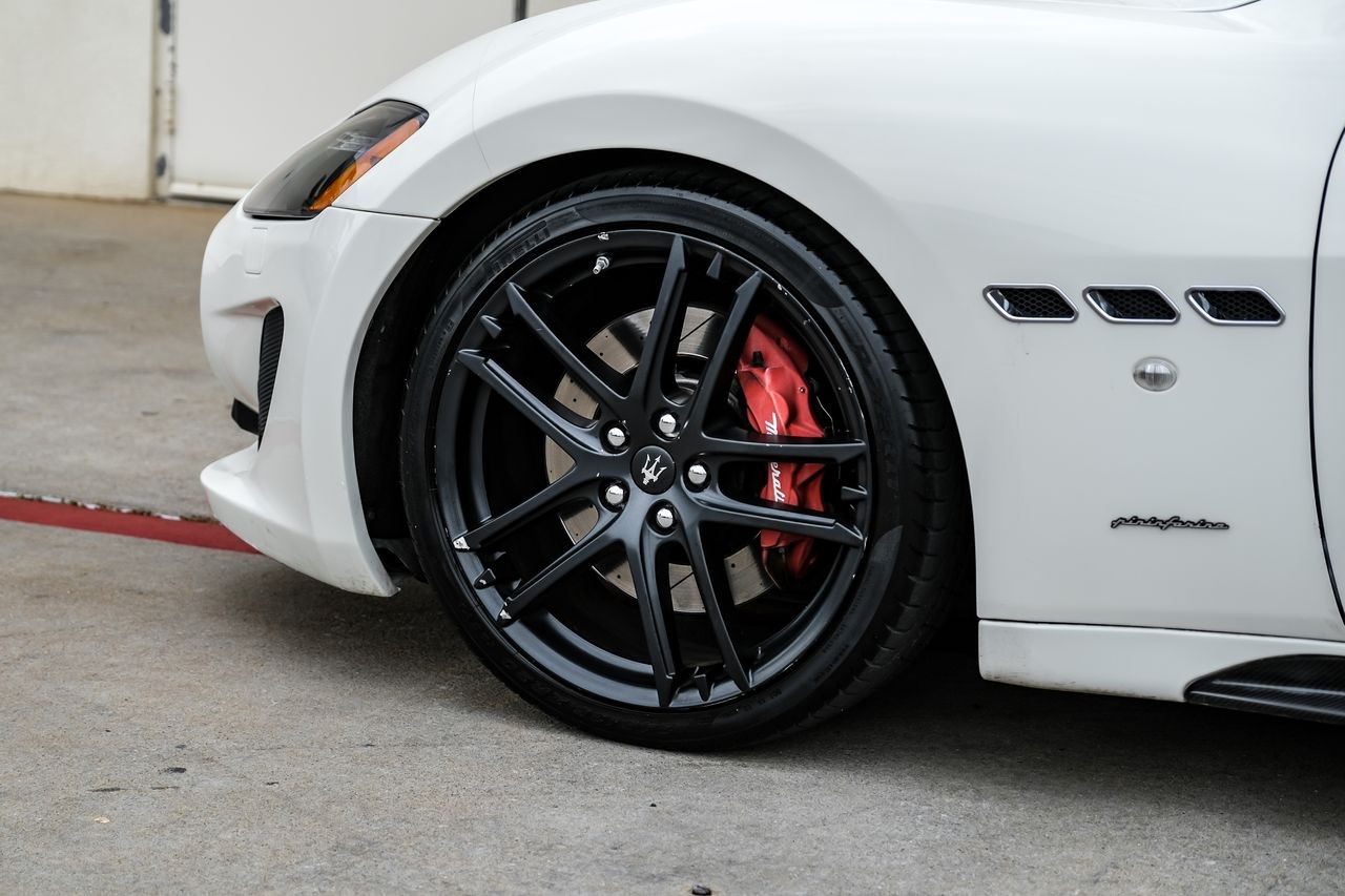 Maserati GranTurismo Vehicle Main Gallery Image 53