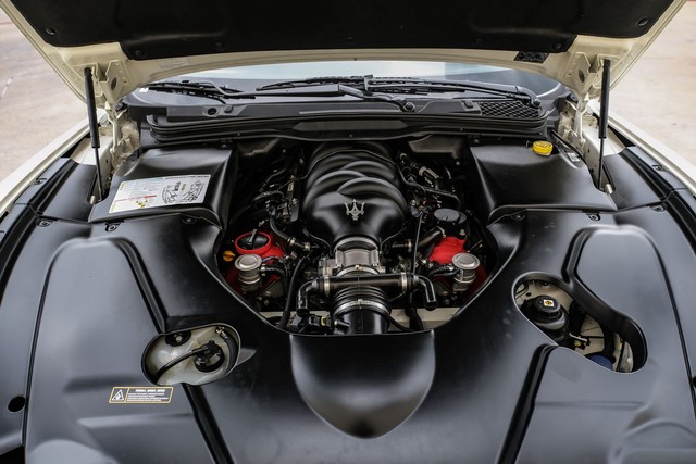 Maserati GranTurismo Vehicle Main Gallery Image 46