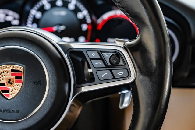 Porsche Cayenne Vehicle Main Gallery Image 19