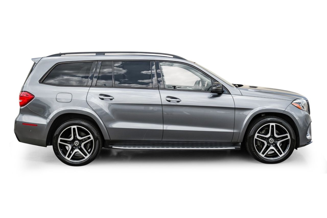 Mercedes-Benz GLS Vehicle Main Gallery Image 08