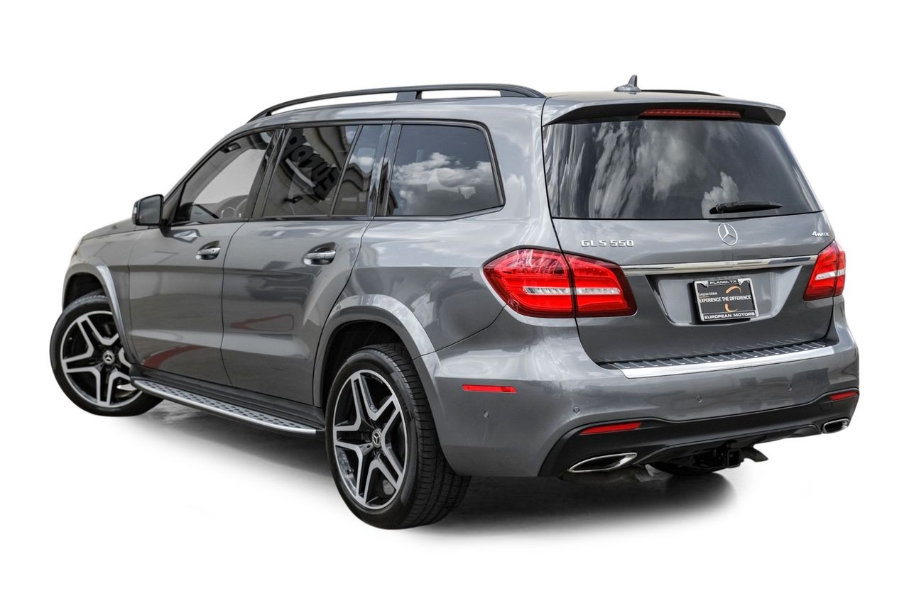 Mercedes-Benz GLS Vehicle Main Gallery Image 11