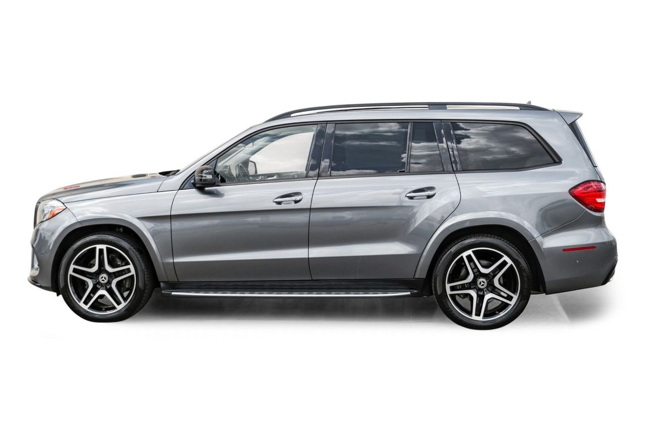 Mercedes-Benz GLS Vehicle Main Gallery Image 12