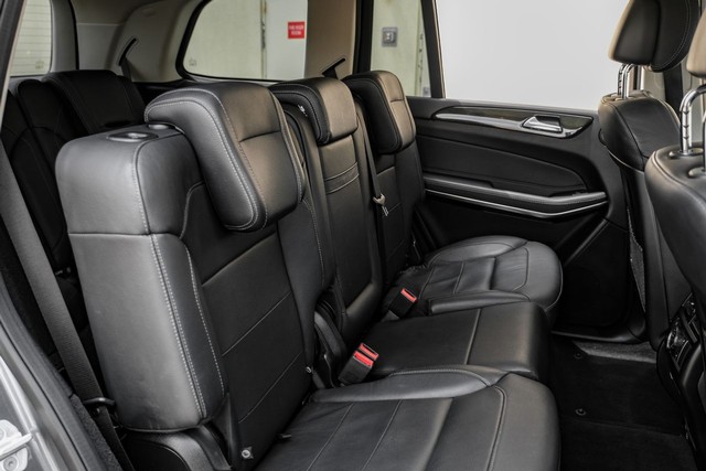 Mercedes-Benz GLS Vehicle Main Gallery Image 34