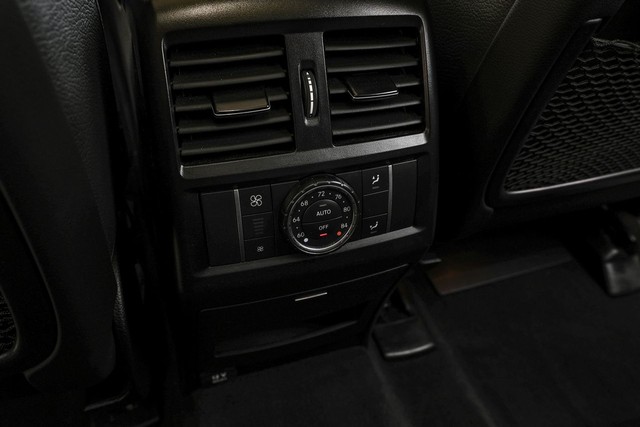 Mercedes-Benz GLS Vehicle Main Gallery Image 36