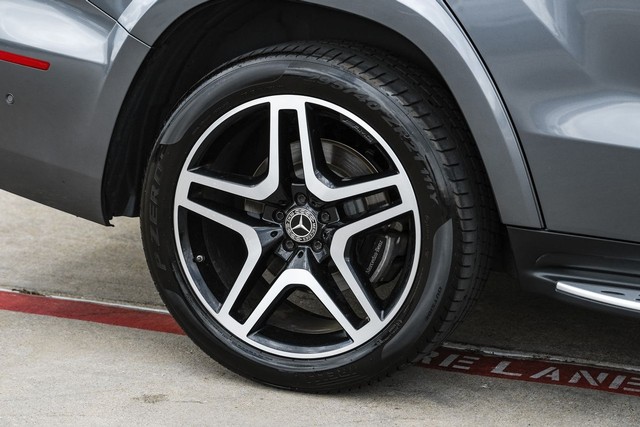 Mercedes-Benz GLS Vehicle Main Gallery Image 53