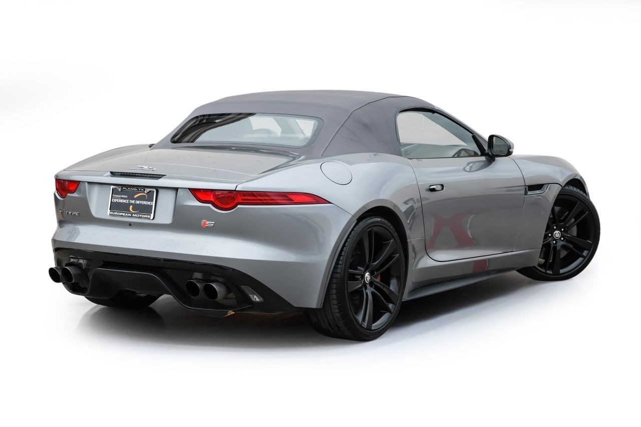 Jaguar F-Type Vehicle Main Gallery Image 08