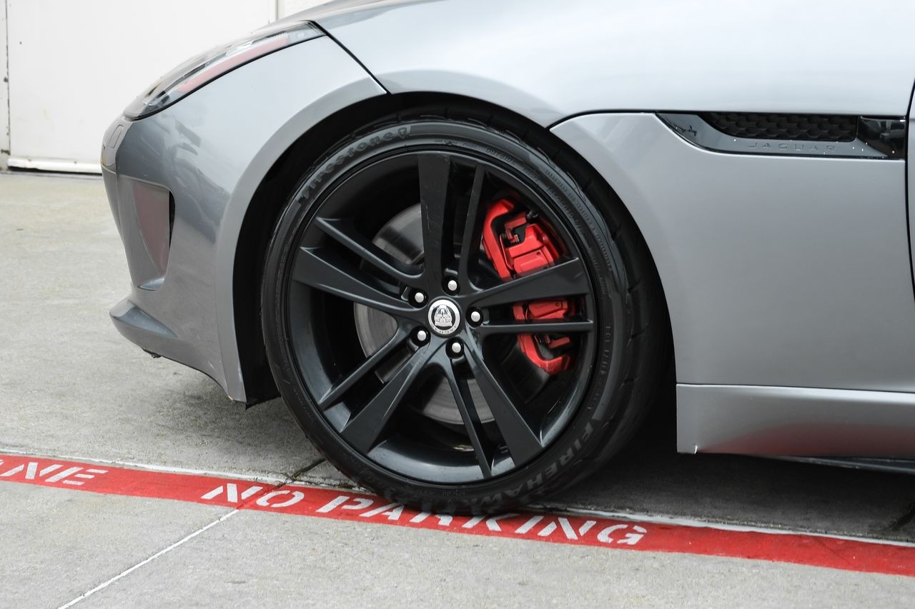 Jaguar F-Type Vehicle Main Gallery Image 45