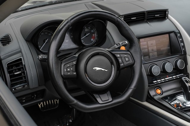 Jaguar F-Type Vehicle Main Gallery Image 14