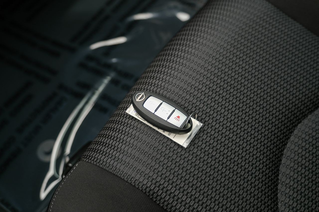 Nissan Z Vehicle Main Gallery Image 44