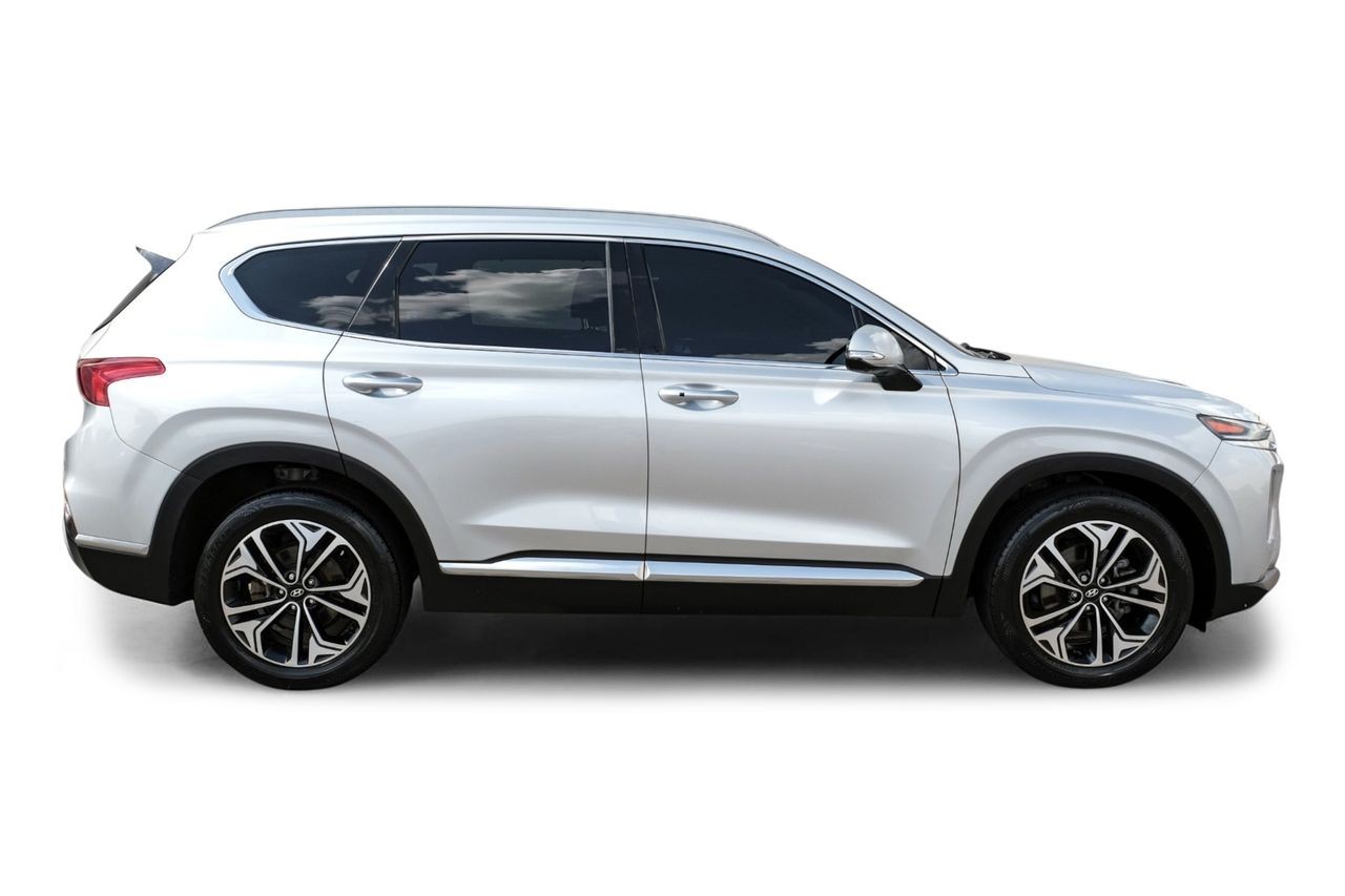 Hyundai Santa Fe Vehicle Main Gallery Image 08