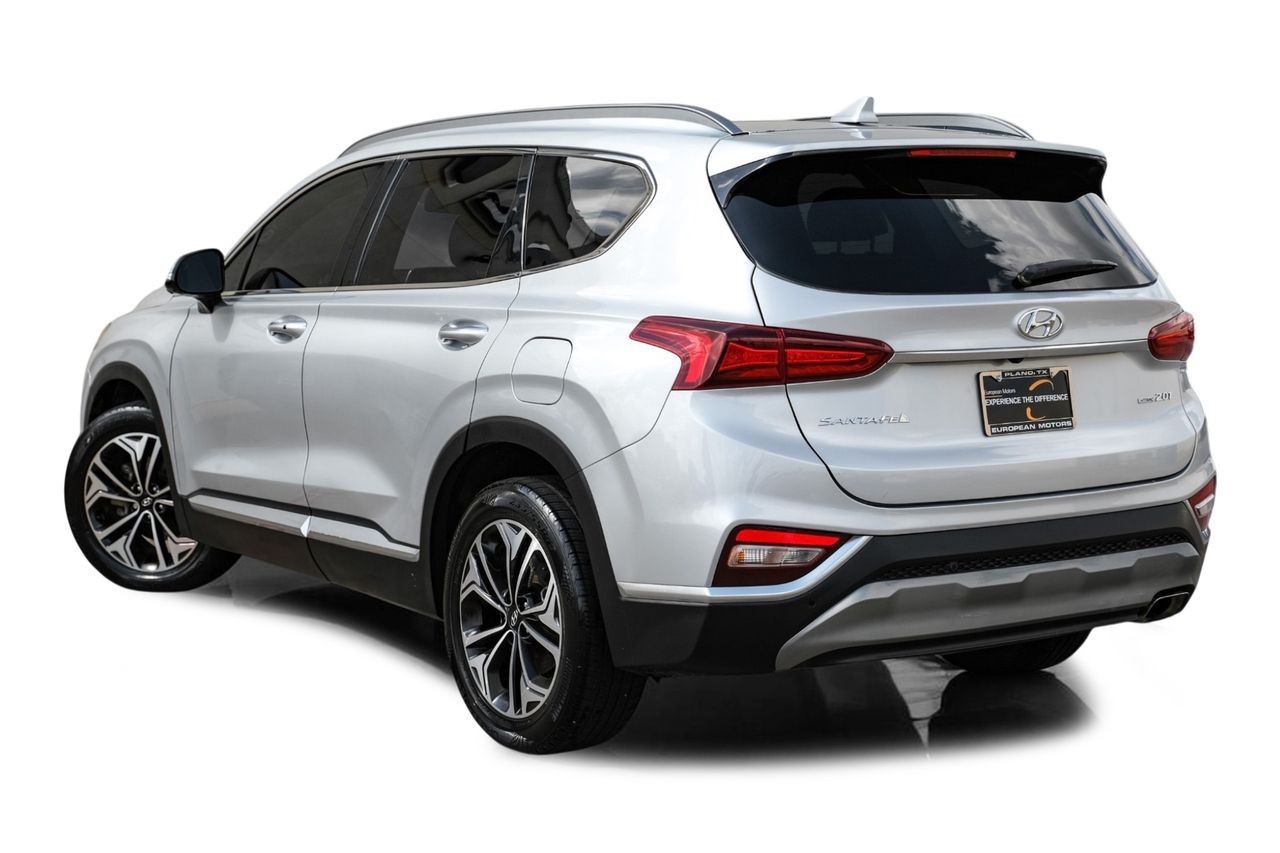 Hyundai Santa Fe Vehicle Main Gallery Image 11