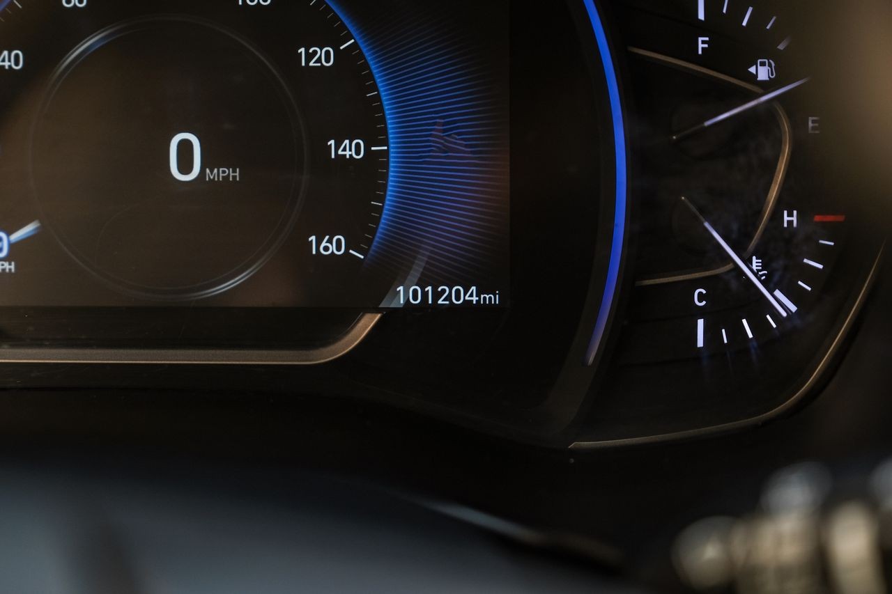 Hyundai Santa Fe Vehicle Main Gallery Image 20