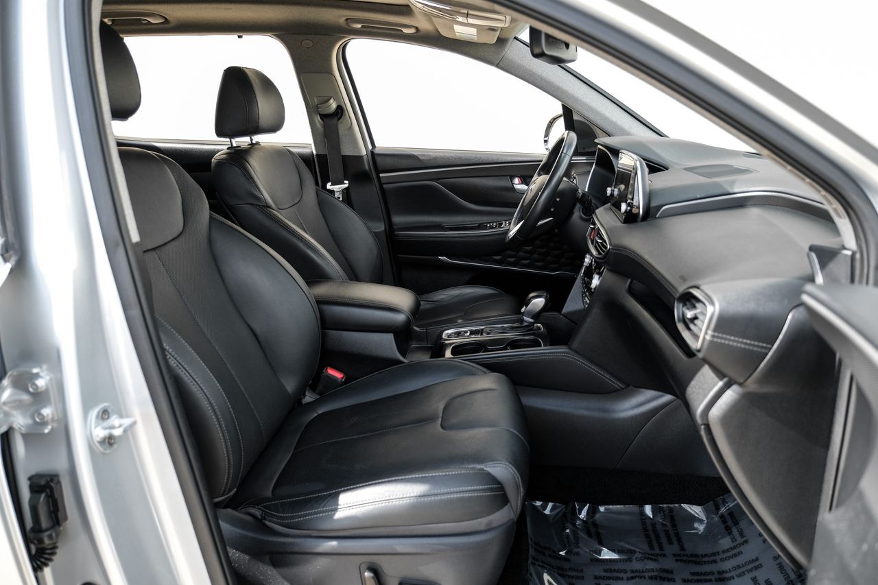 Hyundai Santa Fe Vehicle Main Gallery Image 34