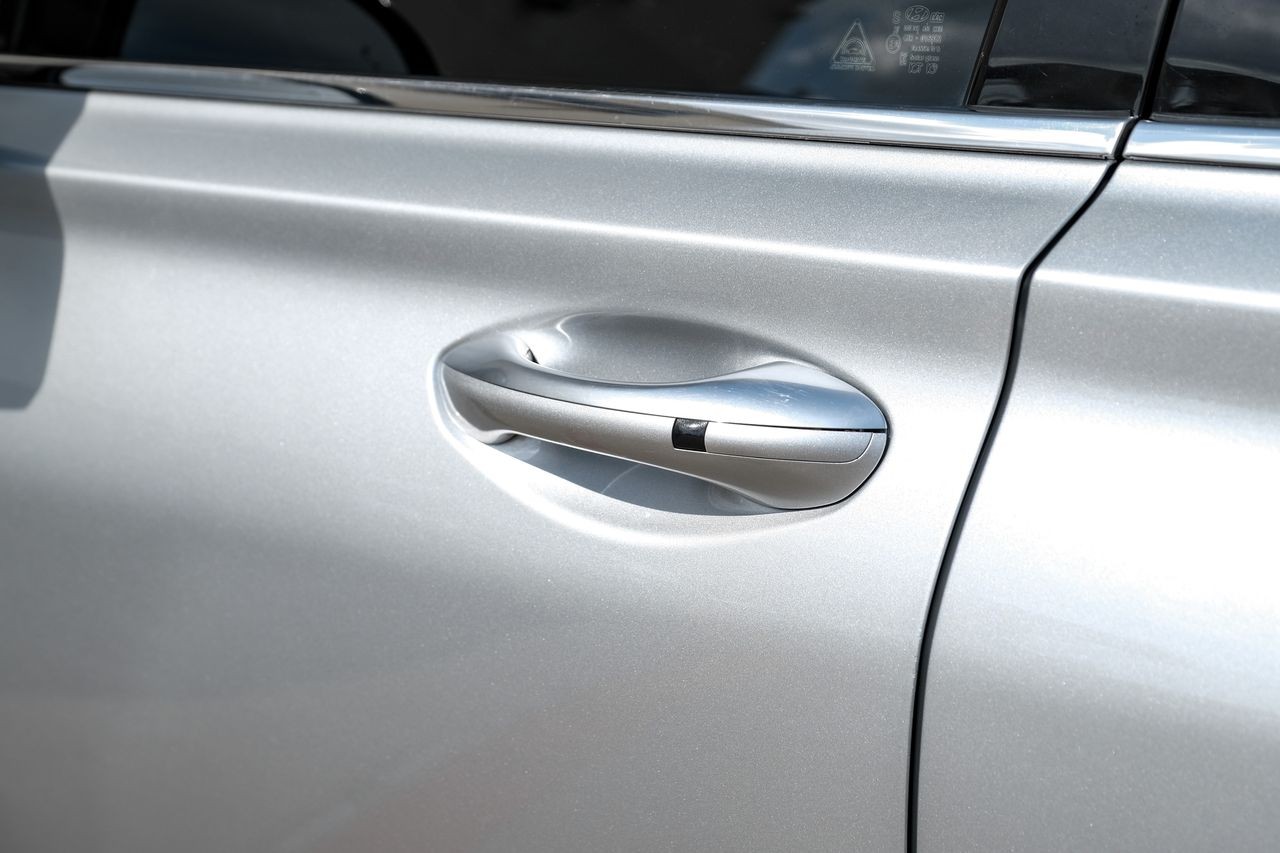 Hyundai Santa Fe Vehicle Main Gallery Image 40