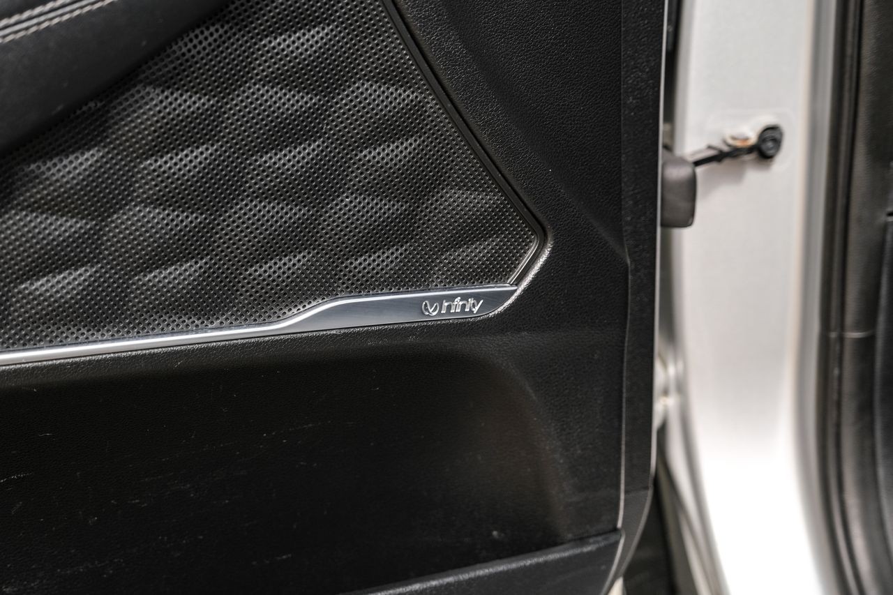 Hyundai Santa Fe Vehicle Main Gallery Image 44