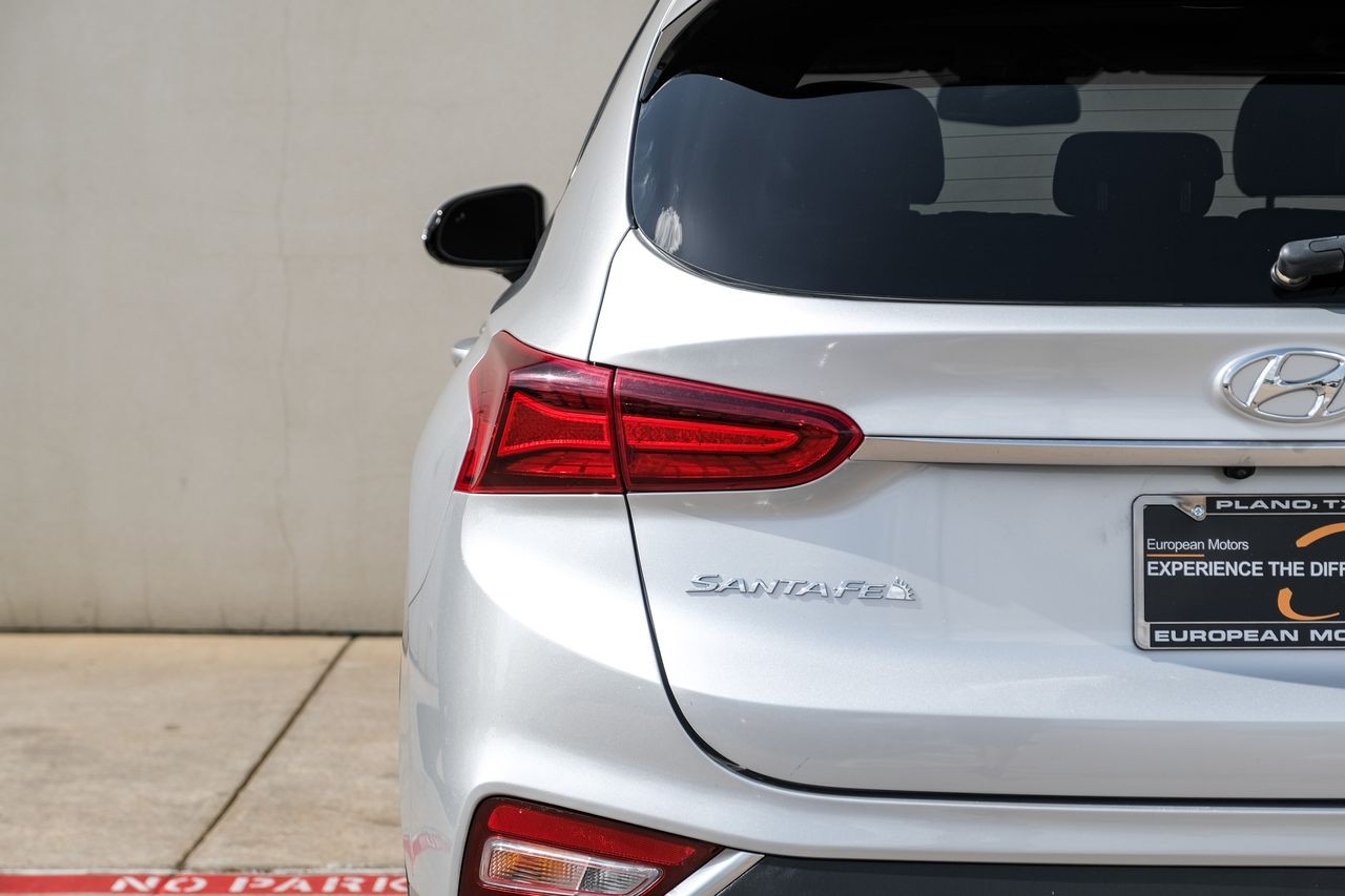 Hyundai Santa Fe Vehicle Main Gallery Image 49