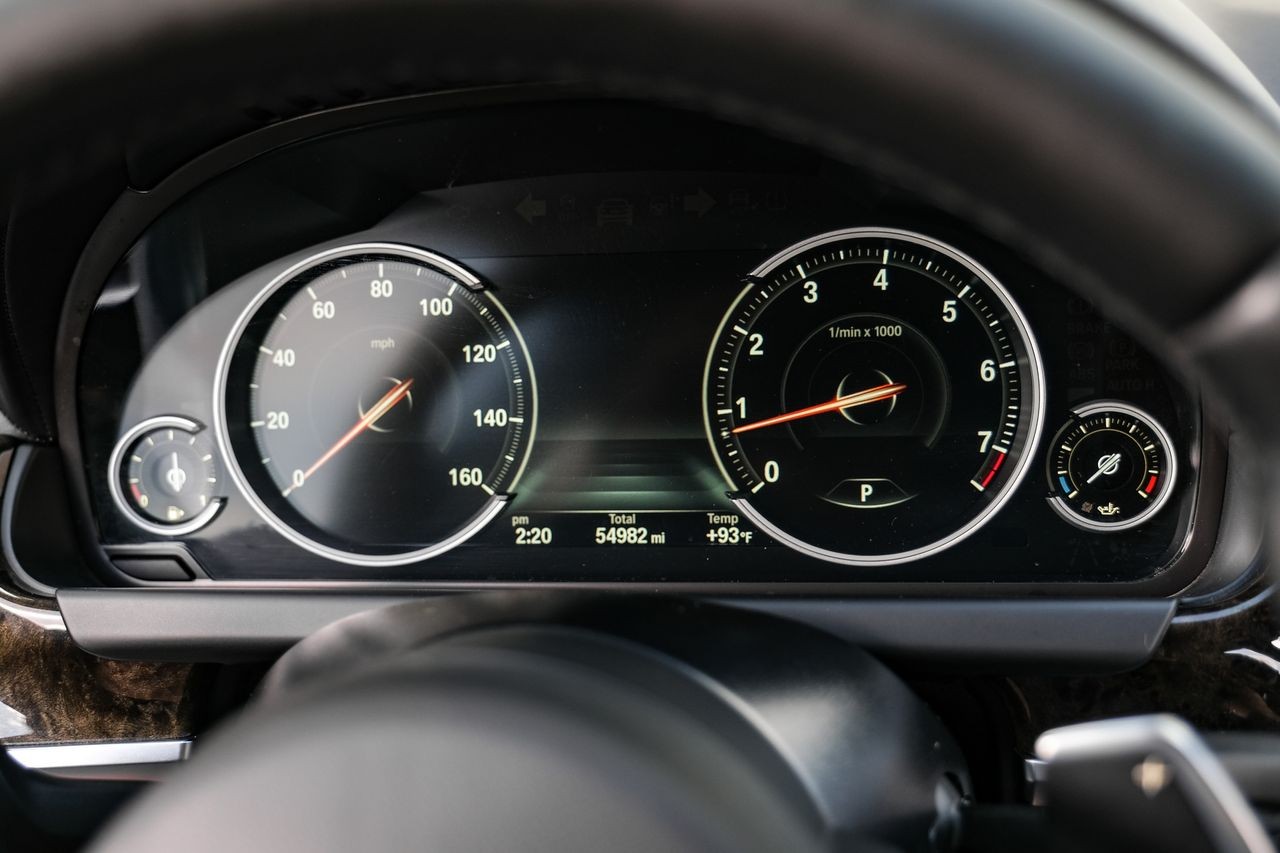 BMW 6 Series Vehicle Main Gallery Image 18