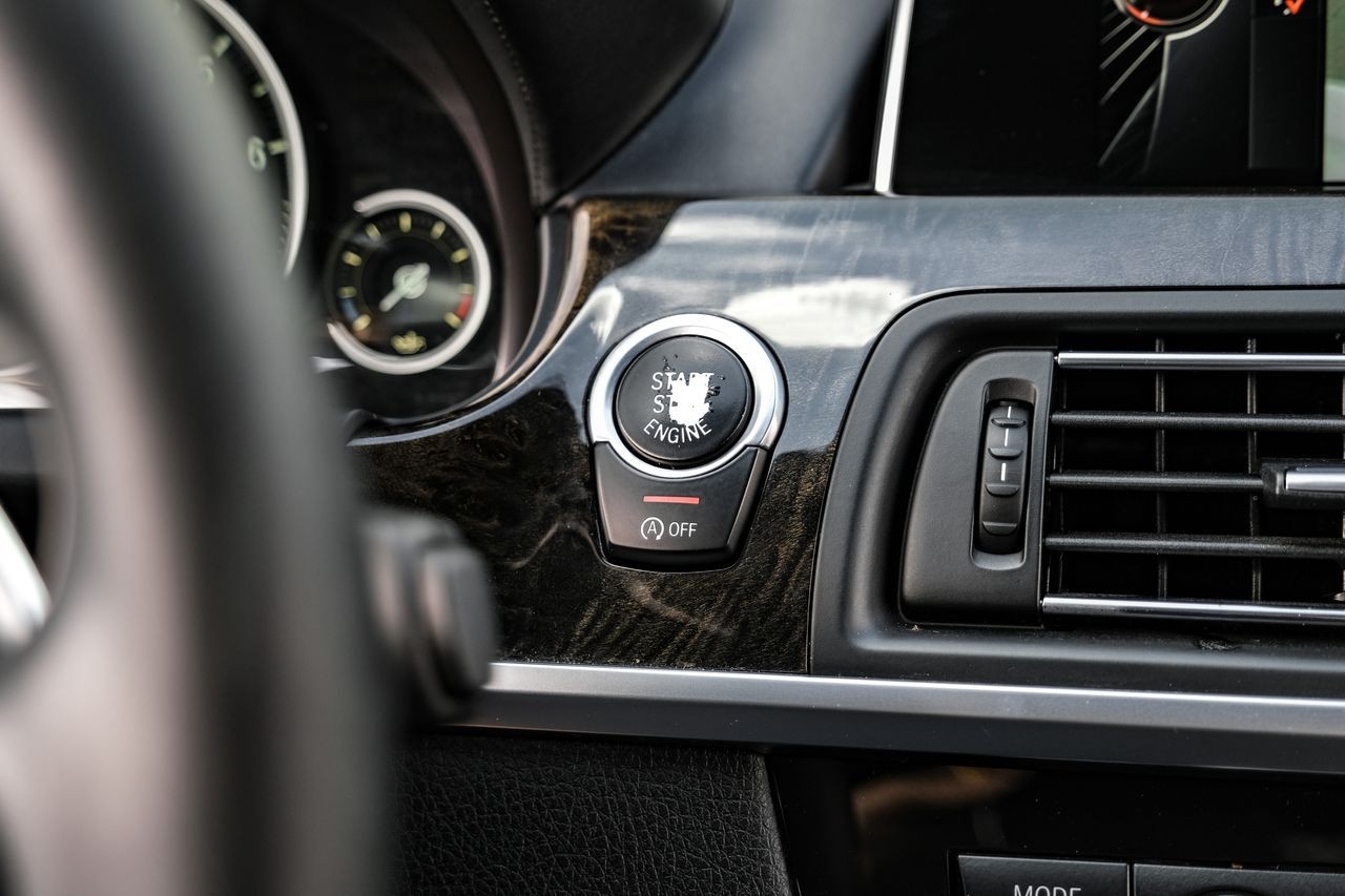 BMW 6 Series Vehicle Main Gallery Image 20