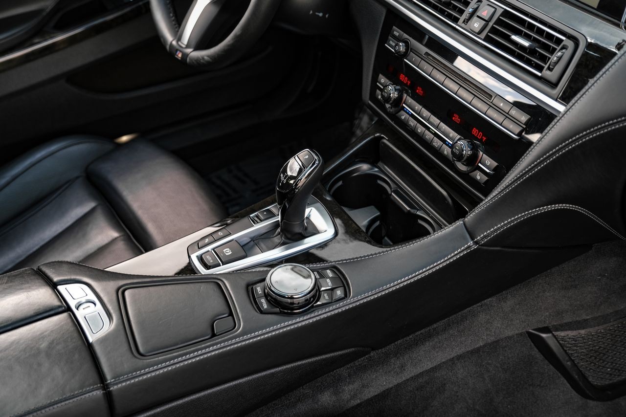 BMW 6 Series Vehicle Main Gallery Image 23