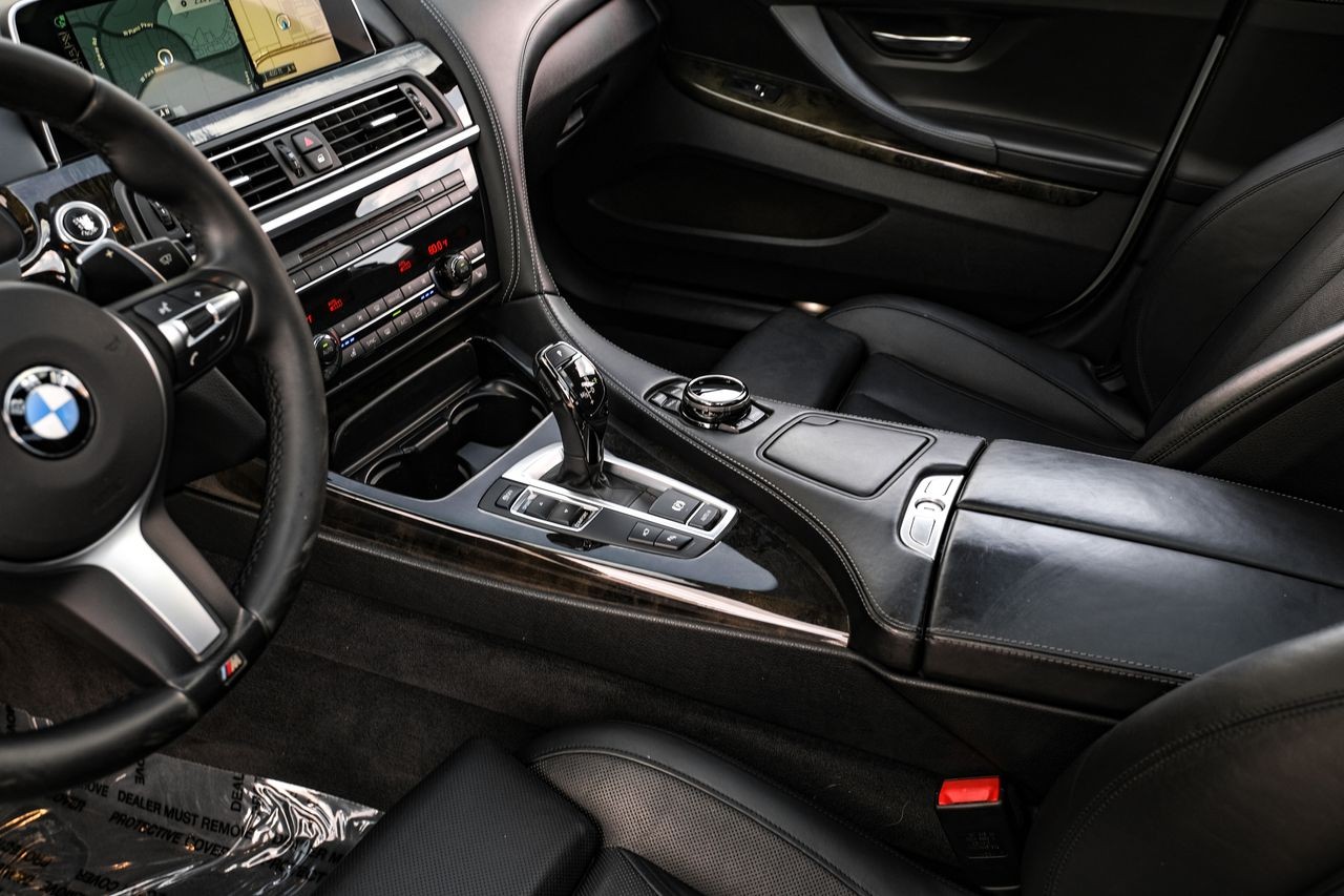 BMW 6 Series Vehicle Main Gallery Image 24