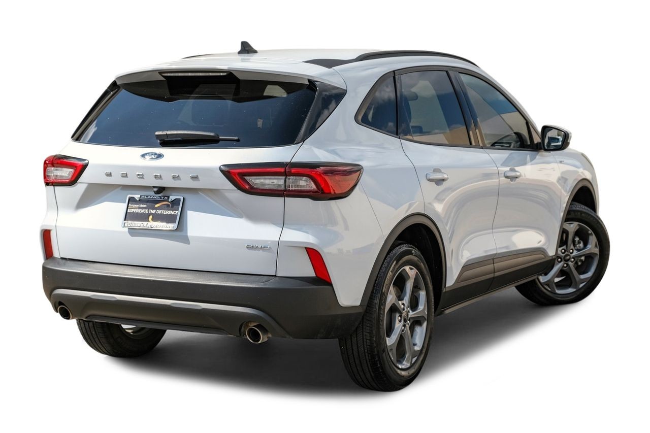 Ford Escape Vehicle Main Gallery Image 08