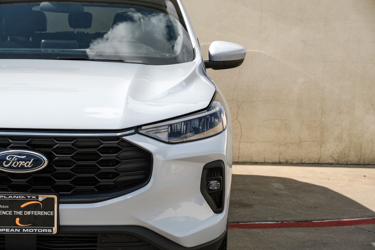Ford Escape Vehicle Main Gallery Image 43