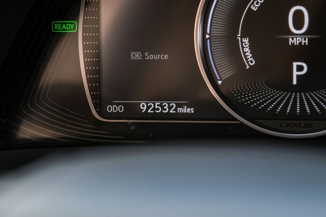 Lexus ES Vehicle Main Gallery Image 20