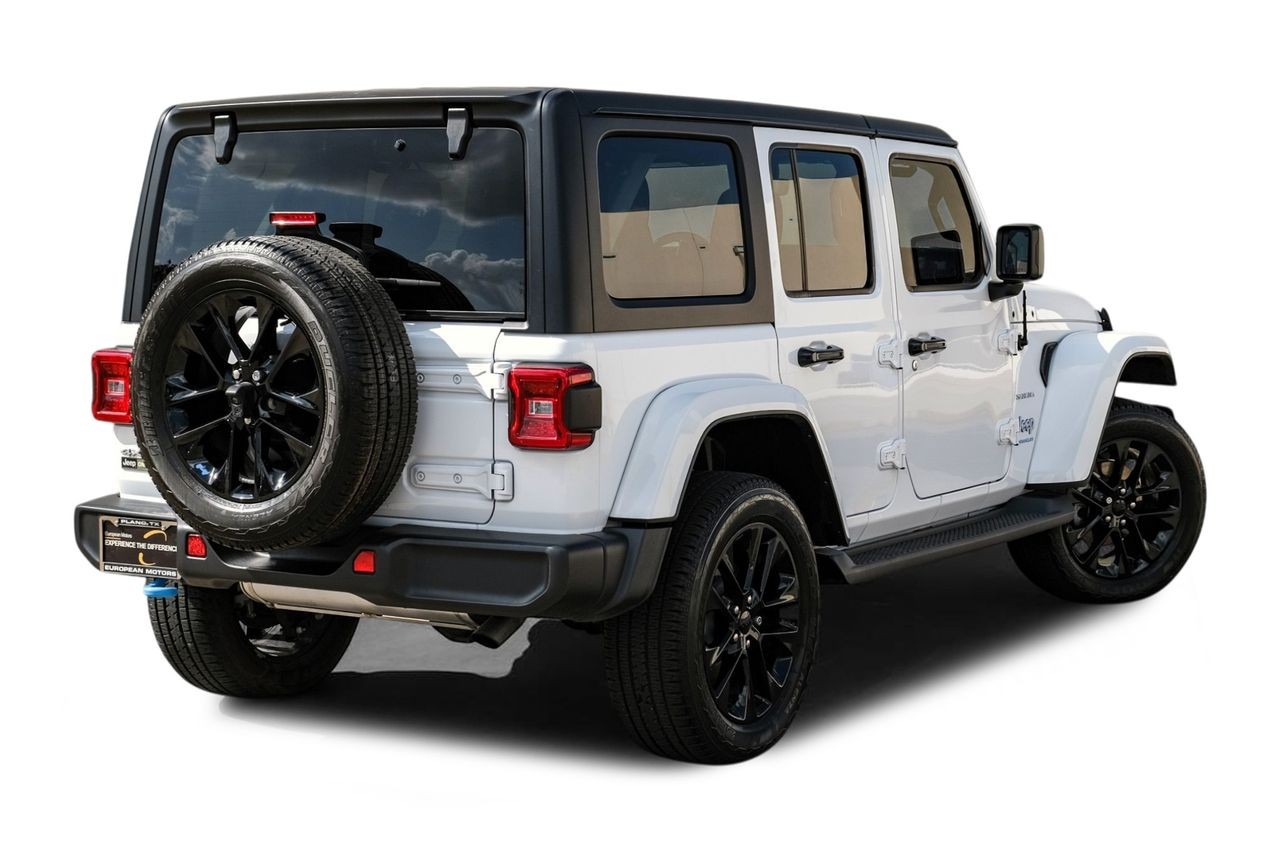 Jeep Wrangler 4xe Vehicle Main Gallery Image 08